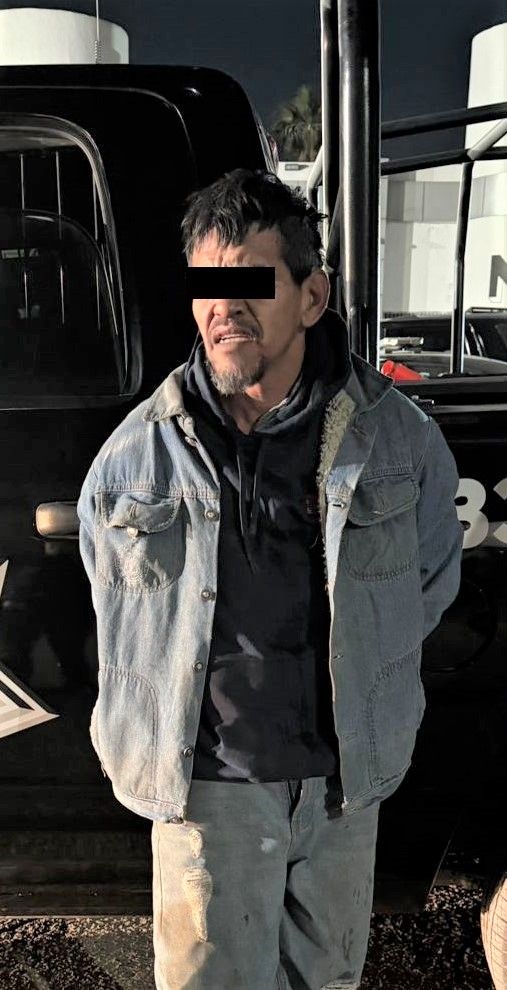 Detiene Policía de Monterrey a persona por robo de accesorios de vehículo