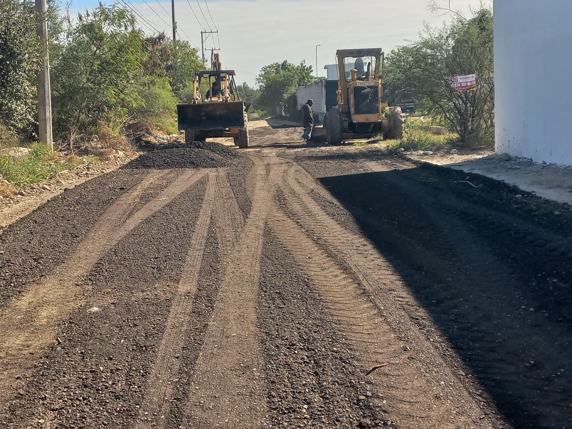 Rehabilita Cd. Victoria 960m2 más de asfalto dañado