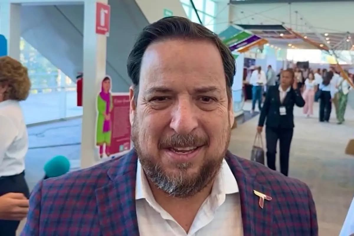 Acelera SET entrega de nombramientos a docentes; ningún salón se queda solo